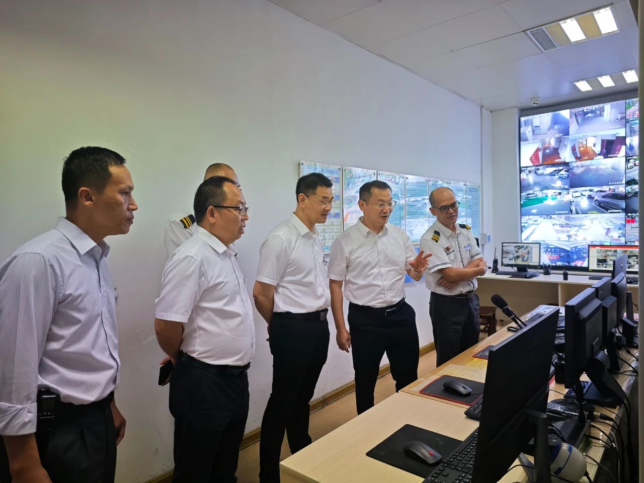 ce37724c7e7b9bb93ed52b5da4919e92.jpg ce37724c7e7b9bb93ed52b5da4919e92.jpg