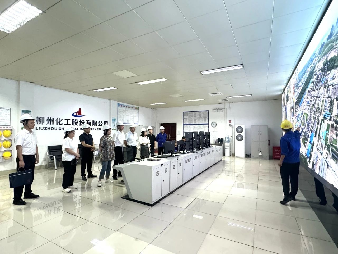 adec9384d12c267fea34d2ec1eaa3687.jpg adec9384d12c267fea34d2ec1eaa3687.jpg