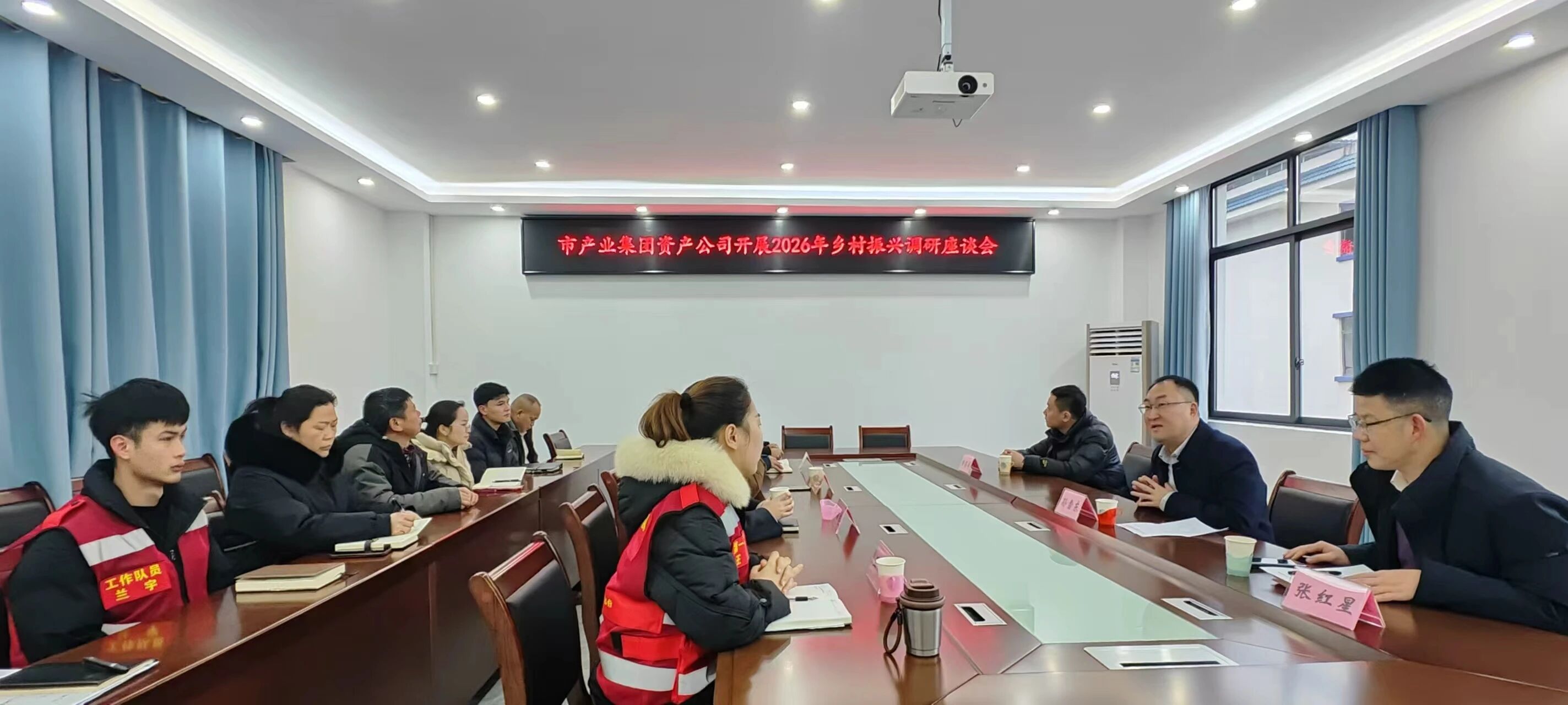 b1ce4b07e2e64bd98c115d54f443423f.jpg b1ce4b07e2e64bd98c115d54f443423f.jpg